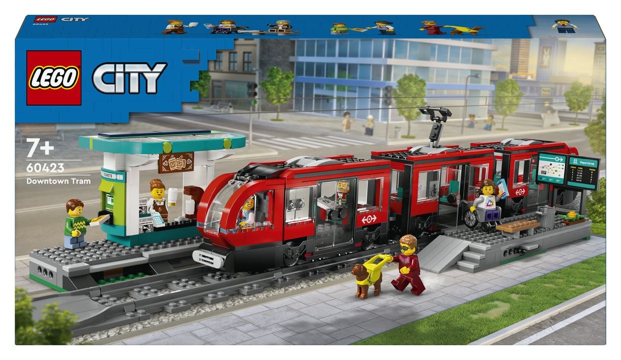 Straßenbahn mit Haltestelle 