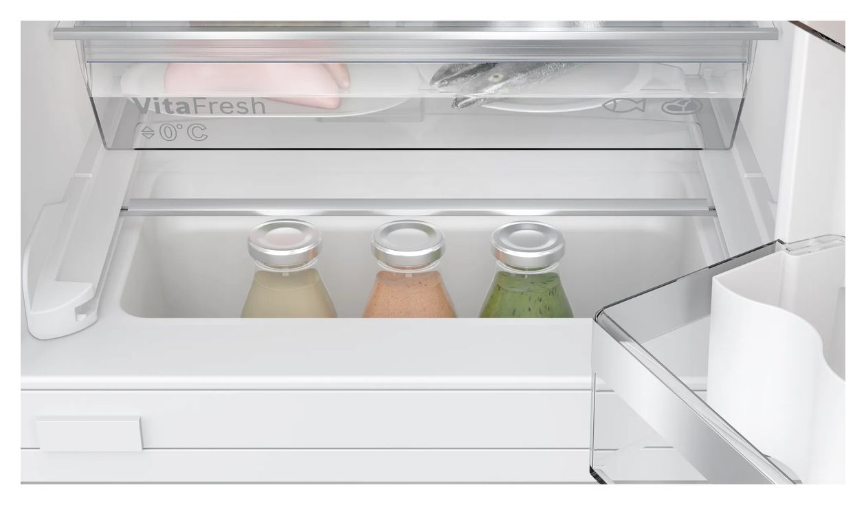 Serie 6 KUR21ADE0 134 l 82 cm Einbaukühlschrank EEK: E 93 kWh Jahr 