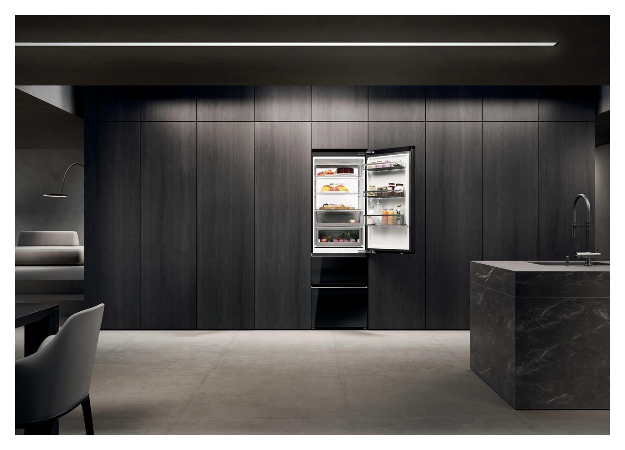 CST9619DNGBW 247 l / 137 l Kühl-Gefrierkombi freistehend NoFrost 222 kWh Jahr  (Schwarz) 