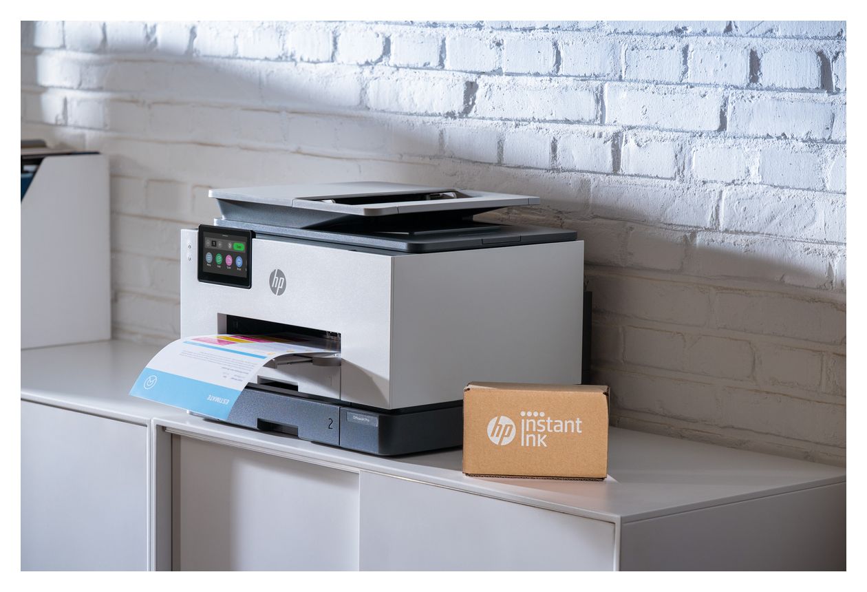 OfficeJet Pro 9132 Wireless All-in-One Farbe Drucker, Two-sided printing; Copier, Scanner 