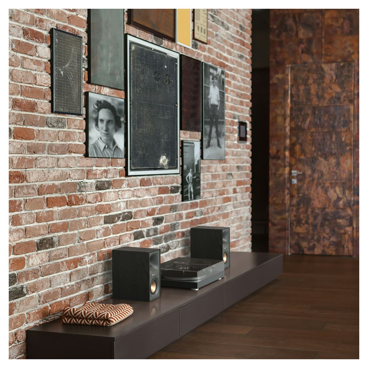 R-40PM Bluetooth Lautsprecher  (Schwarz) 