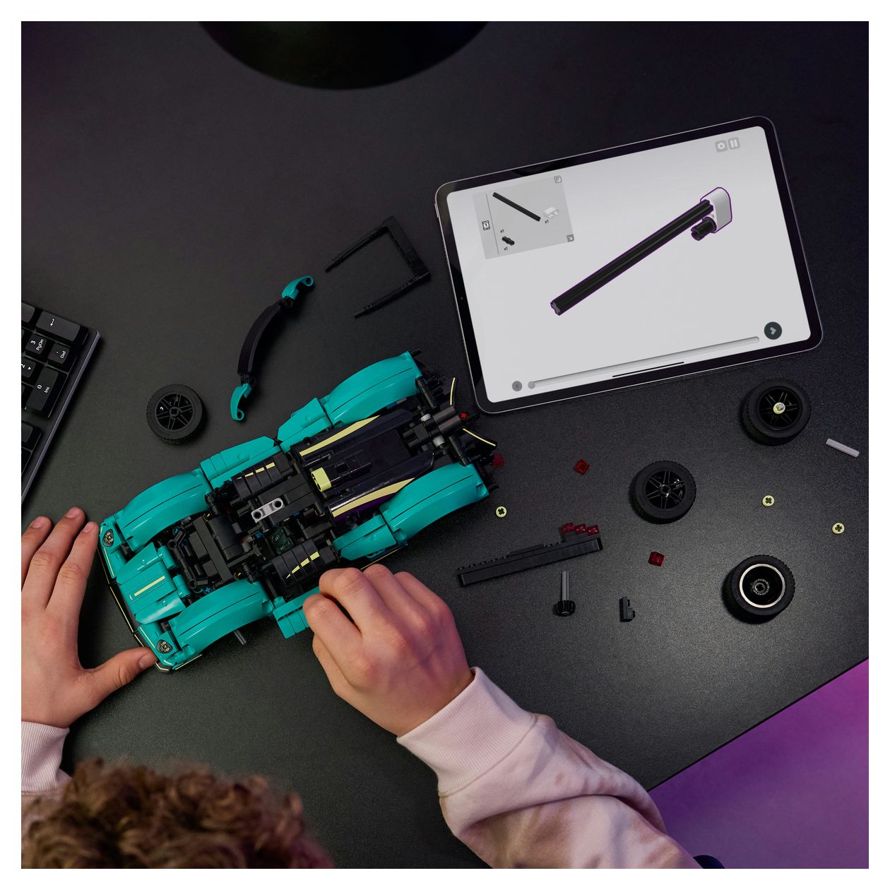 Aston Martin Valkyrie 