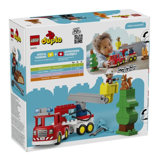 Löschauto mit Schlauch und Feuerwehrmann 