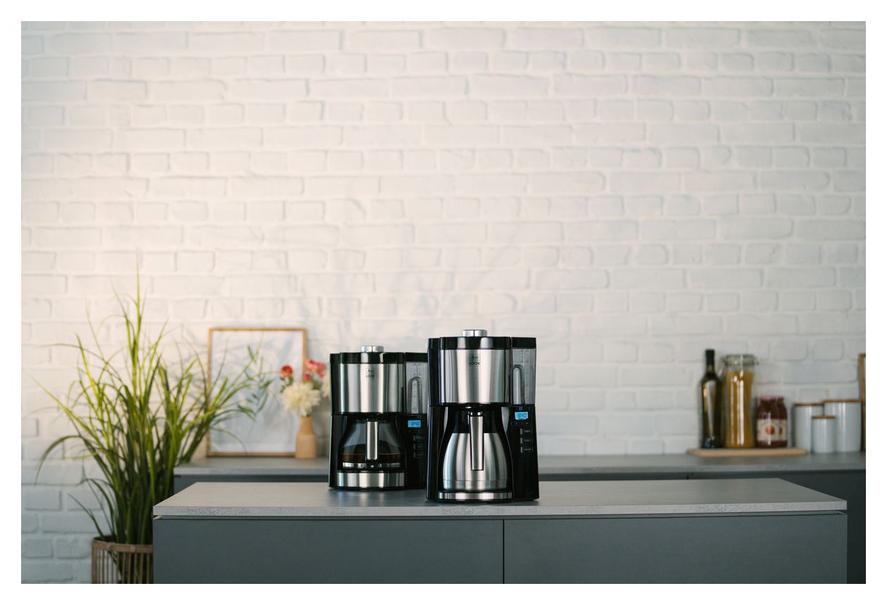 1025-18 Look Therm Perfection 10 Tassen Thermo Filterkaffeemaschine 1,3 l  (Schwarz, Silber) 