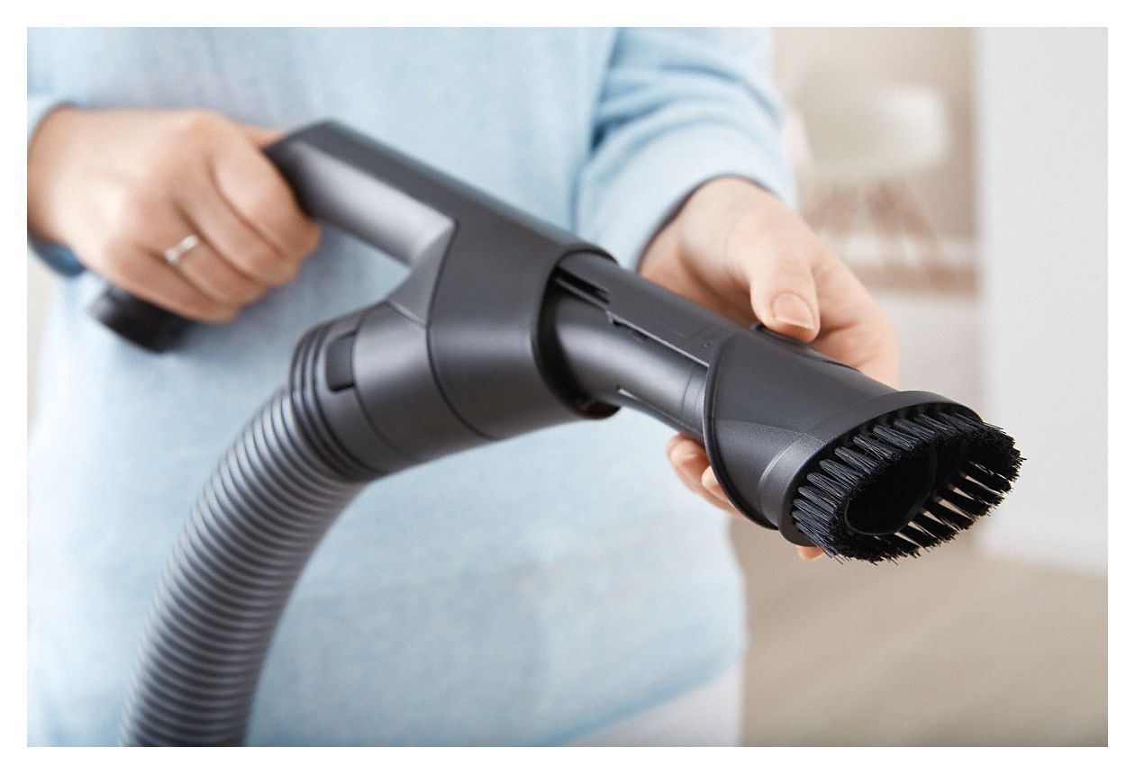 Blizzard CX1 Parquet Bodenstaubsauger Beutellos 890 W HEPA  (Blau) 