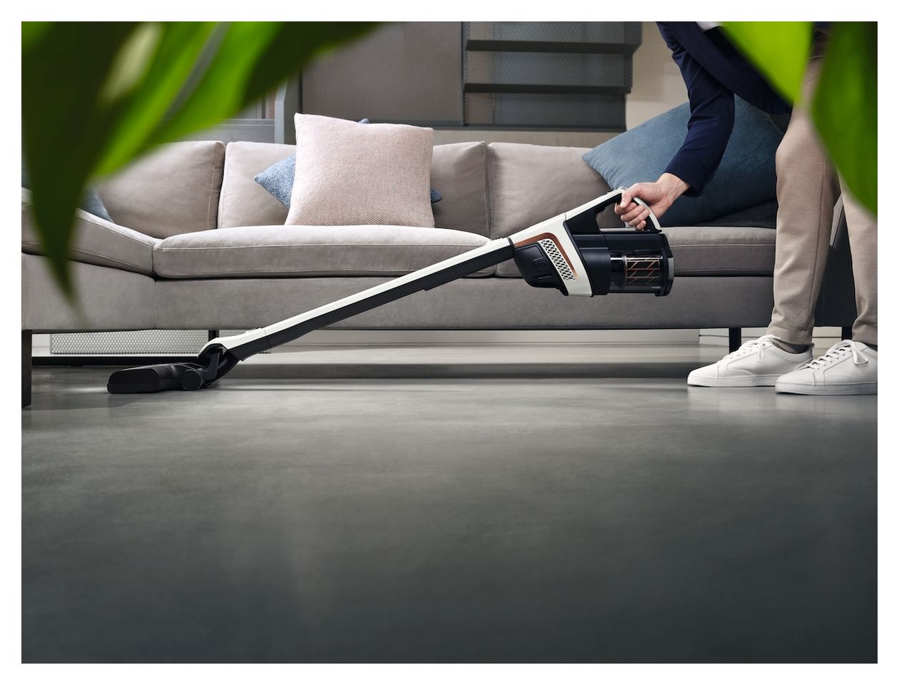 Triflex HX2 Flash Handstaubsauger Beutellos bis 60 min Laufzeit 25,2 V HEPA  (Weiß) 