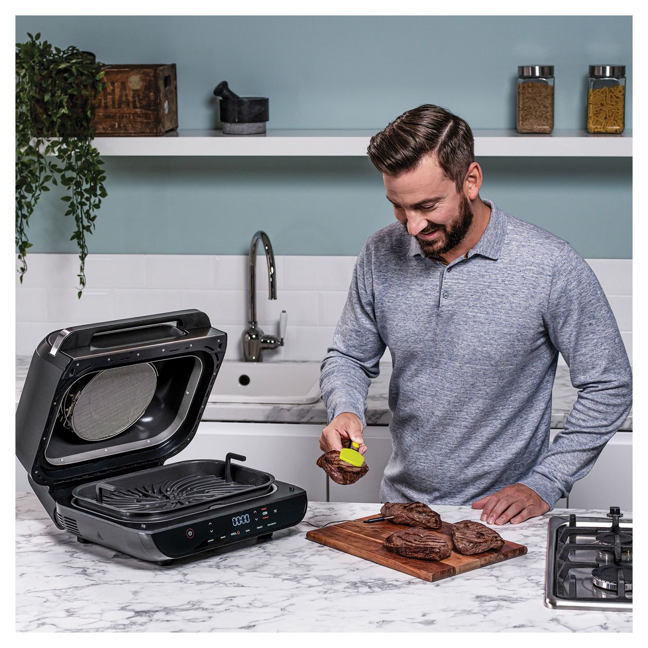 AG551EU Heißluftfritteuse 5,7 l 2460 W  (Schwarz, Grau) 