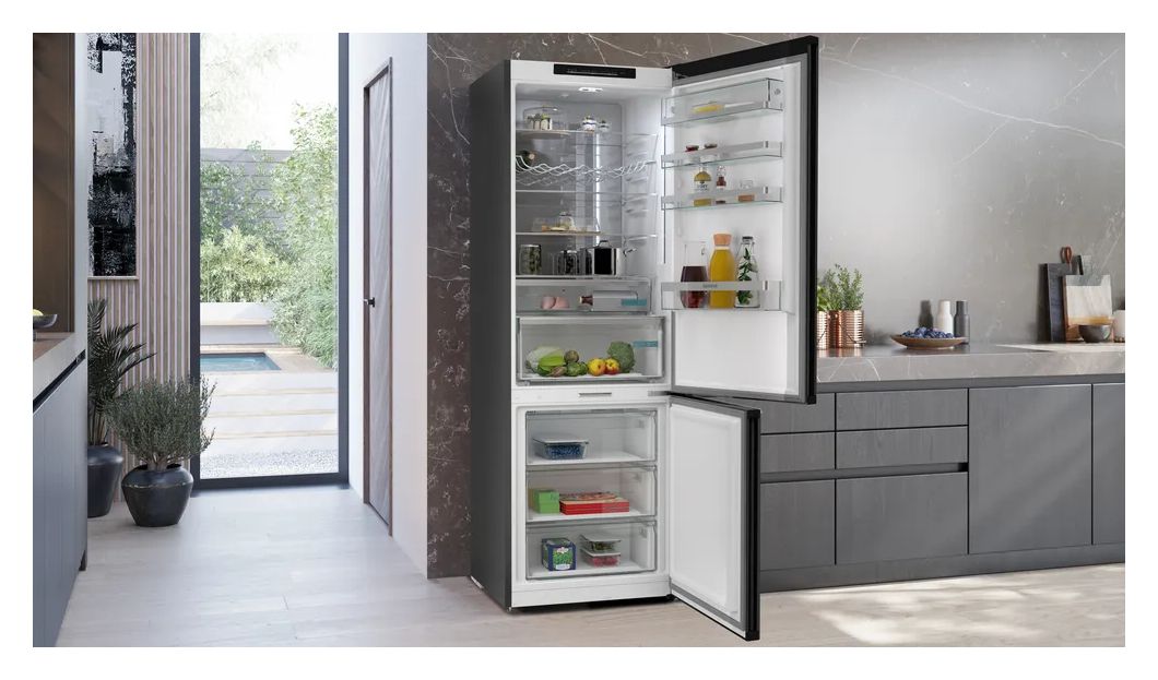 iQ500 KG49N4XAF 311 l / 129 l Kühl-Gefrierkombi freistehend NoFrost 122 kWh Jahr  (Schwarz) 