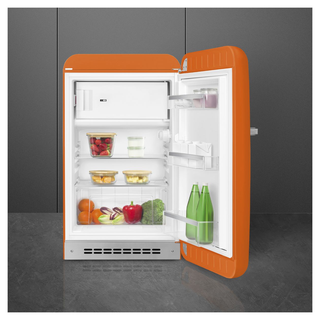 FAB10ROR6 122 l / 105 l Kühlschrank freistehend EEK: D 115 kWh Jahr  (Orange) 