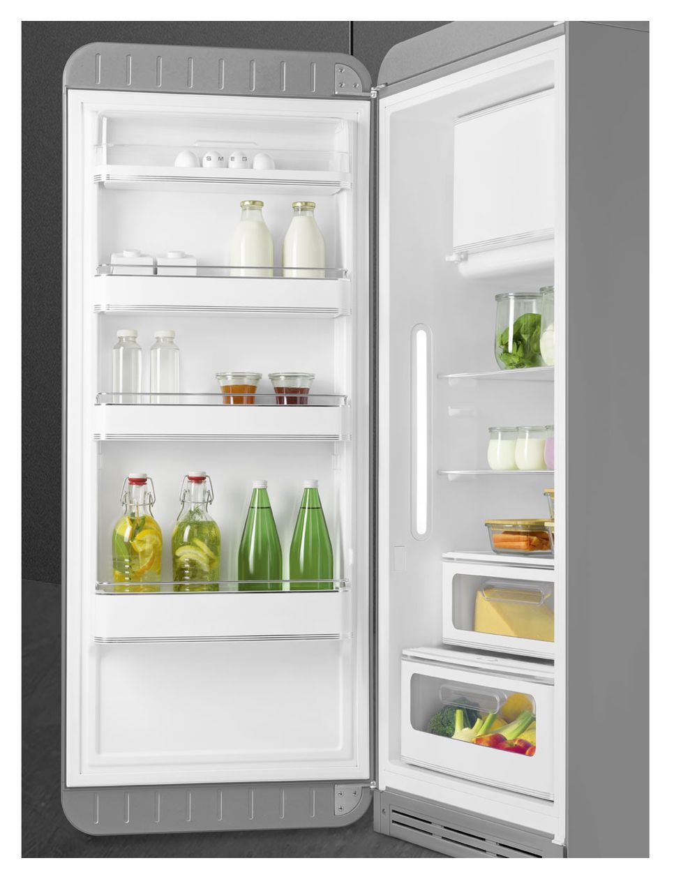 FAB28LSV6 270 l / 244 l Kühlschrank freistehend EEK: C 104 kWh Jahr  (Silber) 