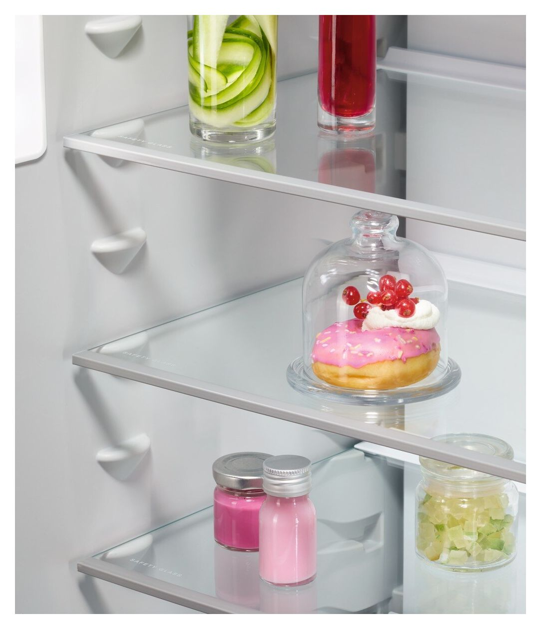 Serie 7000 TC7CS181DS 186 l / 62 l 178 cm Einbau Kühl-/Gefrierkombination 173 kWh 