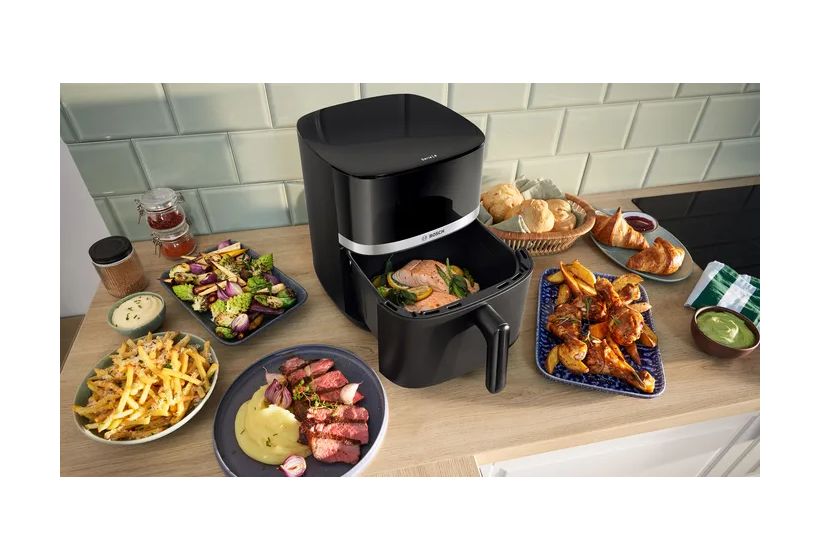 Serie 4 MAFS2462B Heißluftfritteuse 6,1 l 2050 W  (Schwarz) 