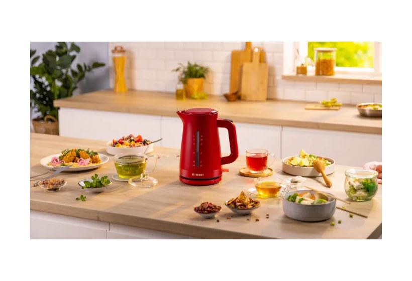 TWK3M124 MyMoment 1,7 l Wasserkocher 2400 W  (Rot) 