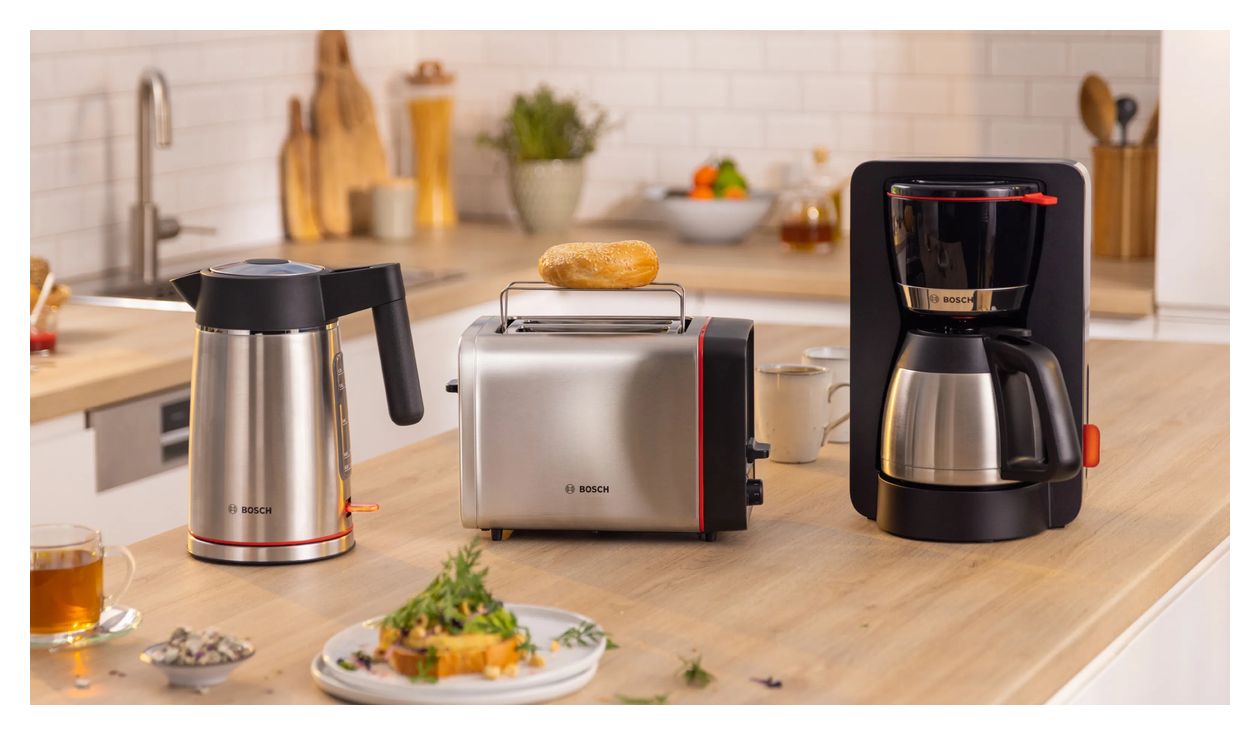TWK6M480 MyMoment 1,7 l Wasserkocher 2400 W  (Schwarz, Edelstahl) 