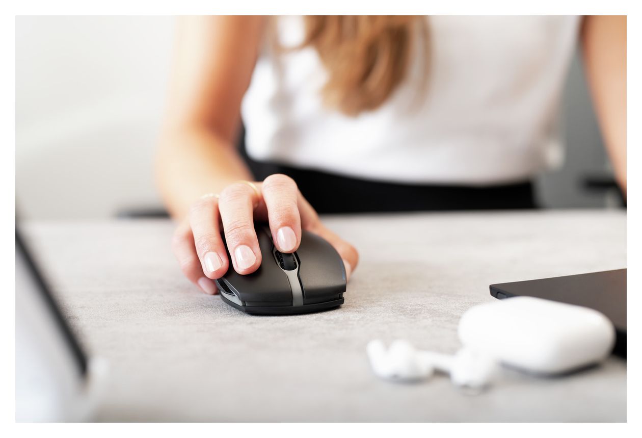 Gentix BT 2000 DPI Gaming Maus Optisch  (Schwarz) 