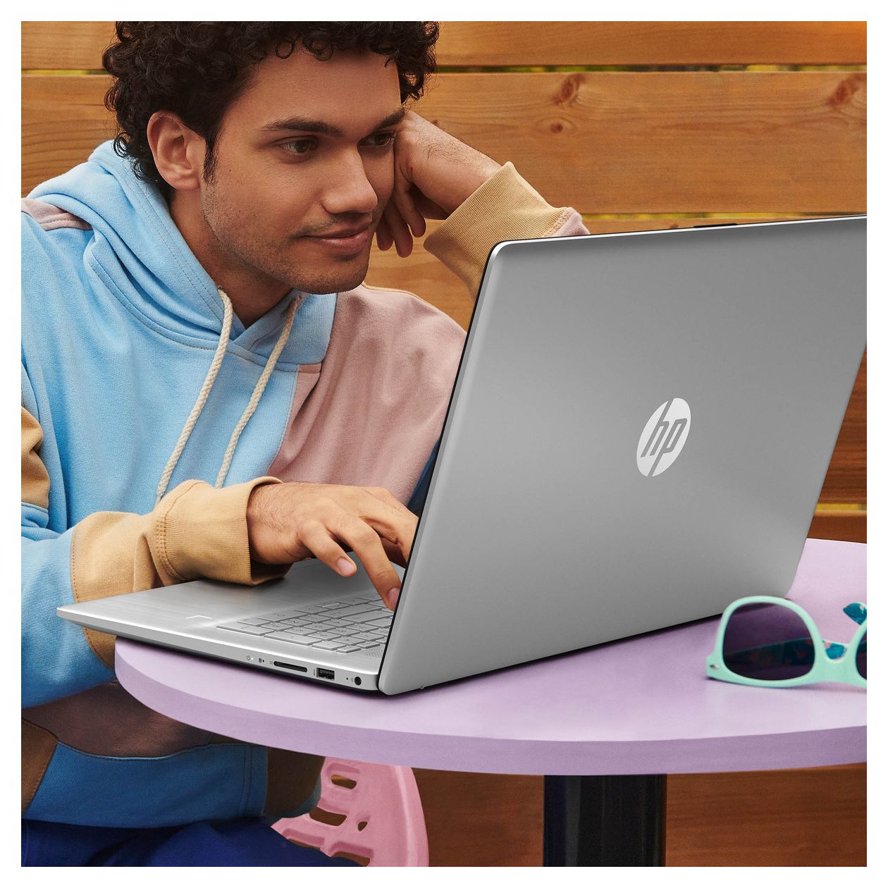 17-cn3675ng Full HD Notebook 43,9 cm (17.3 Zoll) 1920 x 1080 Pixel 1 TB SSD Windows 11 Home Intel® Core™ i7 max. 5 GHz  (Silber) 