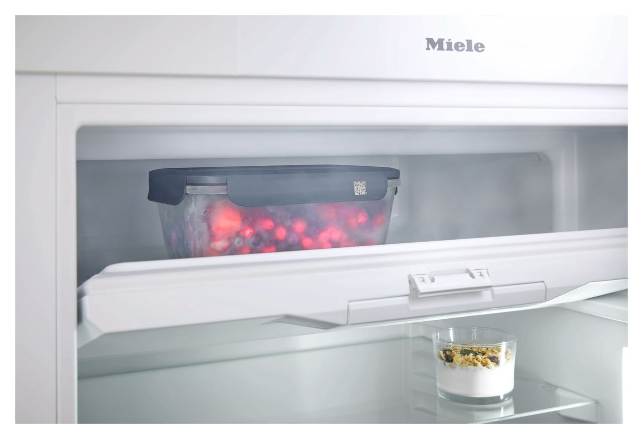 KU7016D Einbaukühlschrank EEK: D 115 kWh Jahr 