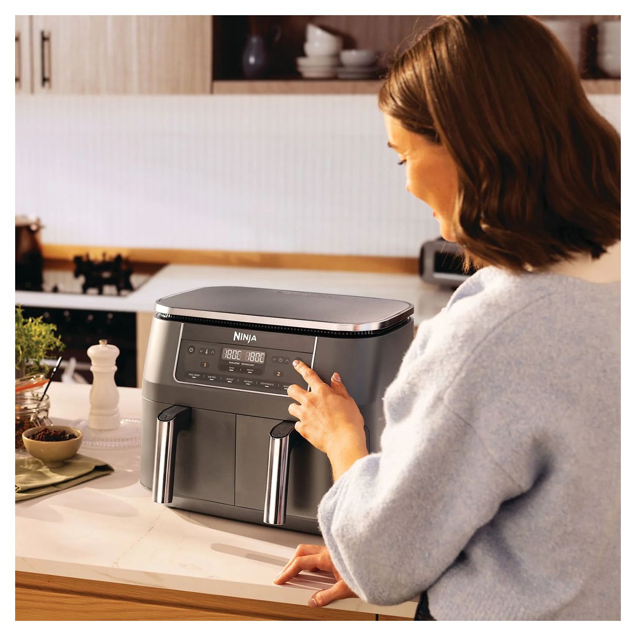 DZ300EU Doppel Heißluftfritteuse 7,6 l 2400 W  (Grau) 