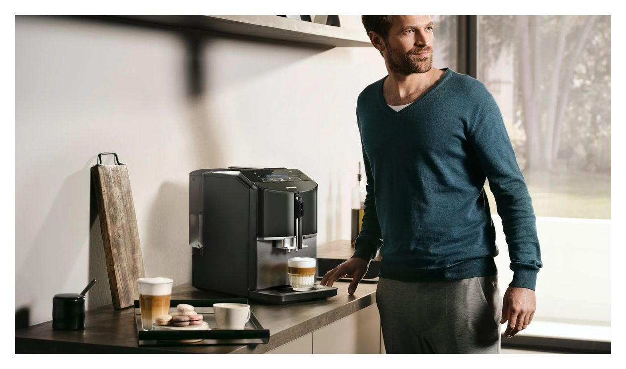 EQ300 TF305EF9 Kaffeevollautomat 15 bar 1,4 l 250 g  (Schwarz) 
