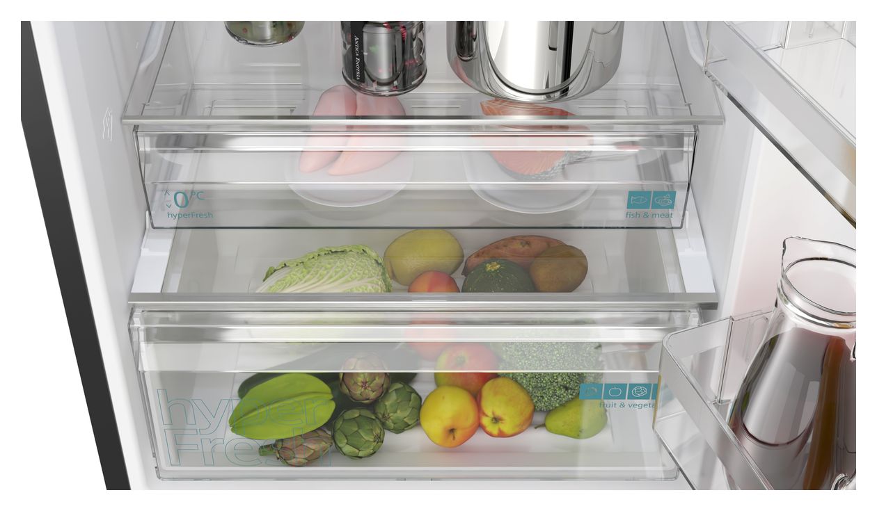 iQ300 KG49NXXCF 311 l / 129 l Kühl-Gefrierkombi freistehend NoFrost 178 kWh Jahr  (Schwarz, Edelstahl) 