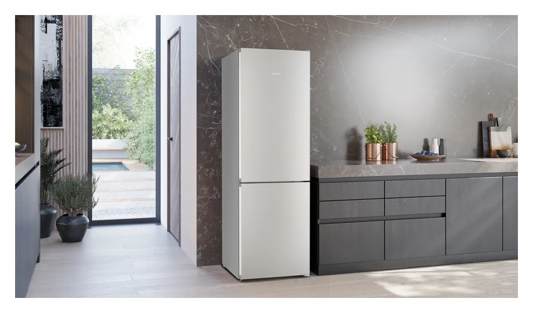 iQ300 MK67KGNIAA 218 l / 103 l Kühl-Gefrierkombi freistehend NoFrost 111 kWh Jahr  (Edelstahl) 