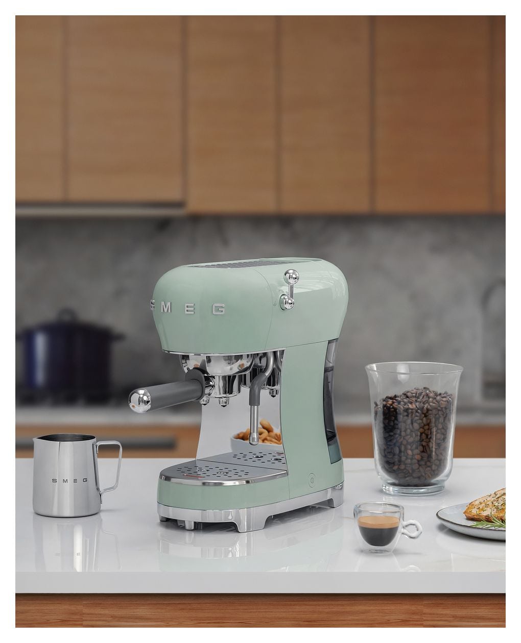 ECF02PGEU Siebträger Kaffeemaschine 15 bar 1350 W  (Grün) 