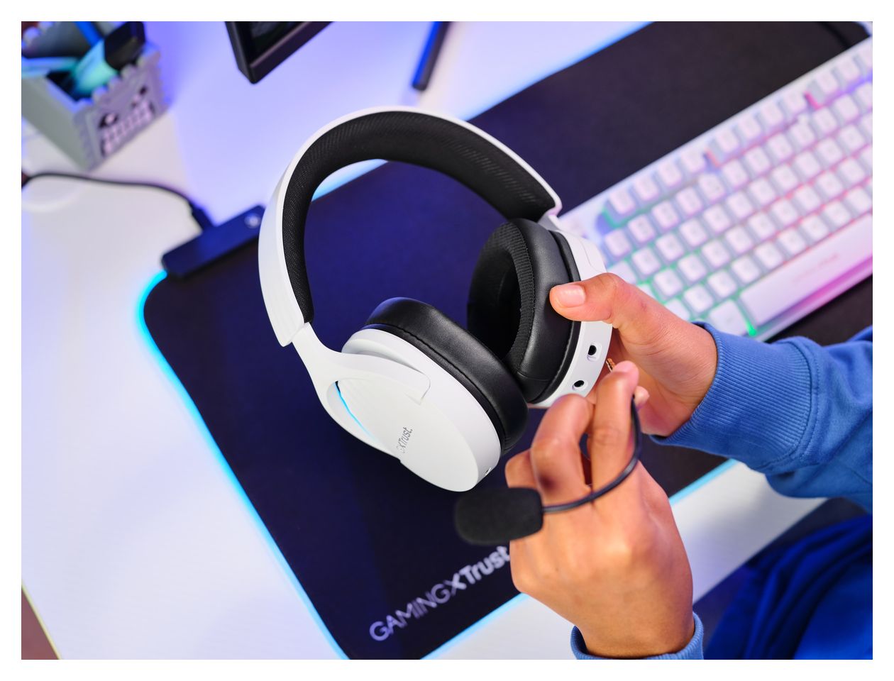 GXT491 Fayzo Bluetooth Kopfhörer kabelgebunden&kabellos 22 h Laufzeit USB Typ-C  (Schwarz, Weiß) 