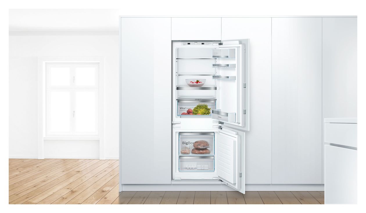Serie 6 KIS77AFE0 169 l / 62 l 158 cm Einbau Kühl-/Gefrierkombination 207 kWh 