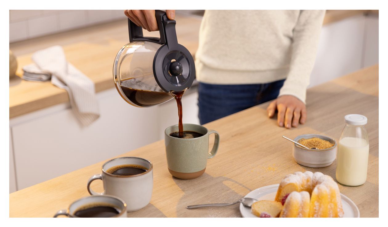 TKA2M111 MyMoment 15 Tassen Filterkaffeemaschine 1,2 l  (Weiß) 