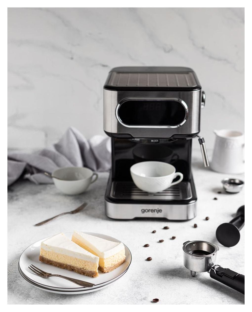 ESCM15DBK Siebträger Kaffeemaschine 15 bar  (Schwarz, Edelstahl) 
