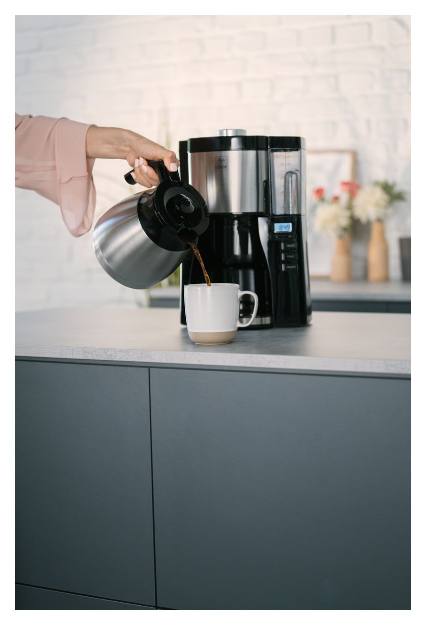 1025-18 Look Therm Perfection 10 Tassen Thermo Filterkaffeemaschine 1,3 l  (Schwarz, Silber) 