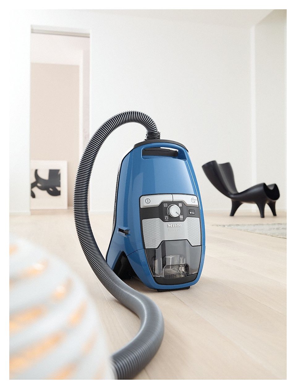 Blizzard CX1 Parquet Bodenstaubsauger Beutellos 890 W HEPA  (Blau) 