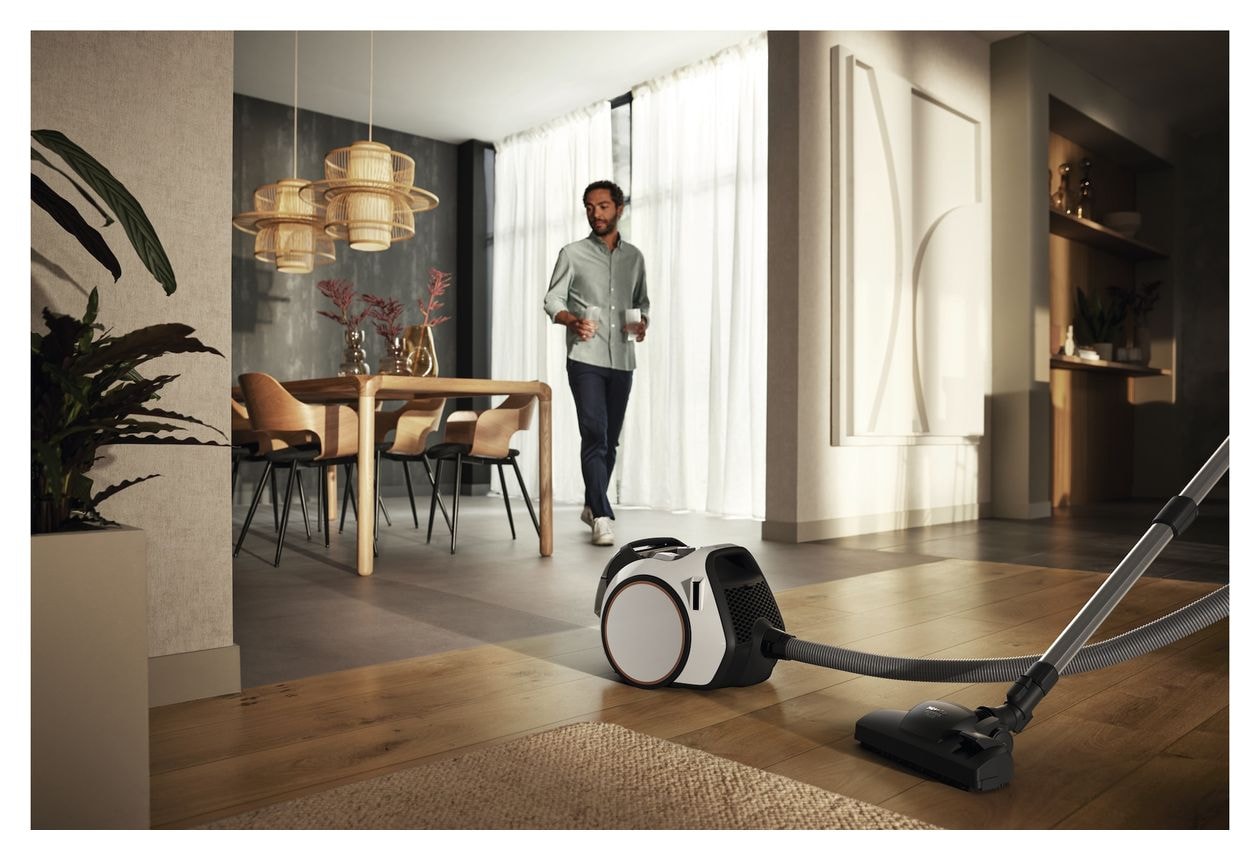 Boost CX1 CarCare Bodenstaubsauger Beutellos 700 W Air-Clean  (Weiß) 