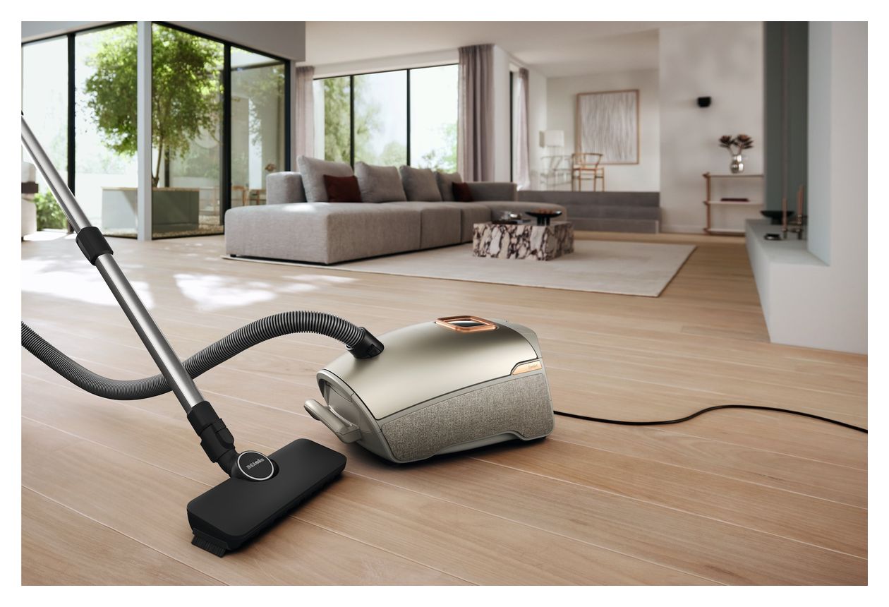 Guard L1 Comfort Bodenstaubsauger mit Staubbeutel 890 W HEPA  (Titan) 