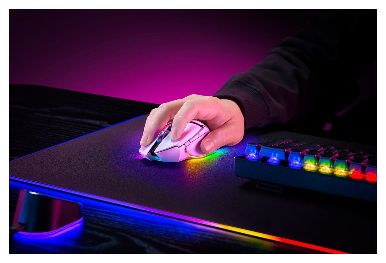 Basilisk V3 Pro 30000 DPI Gaming Maus Optisch  (Weiß) 