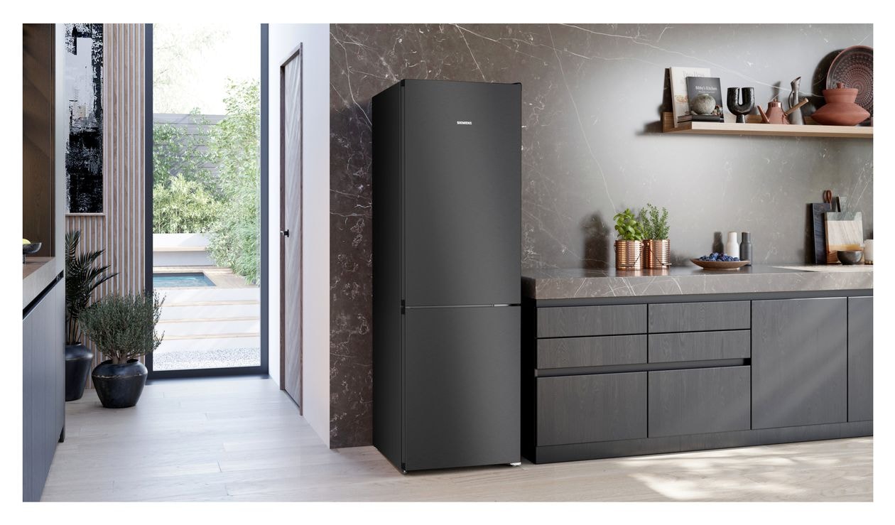 iQ300 KG36NVXBG 218 l / 103 l Kühl-Gefrierkombi freistehend NoFrost 127 kWh Jahr (Gebürsteter Stahl, Schwarz) 