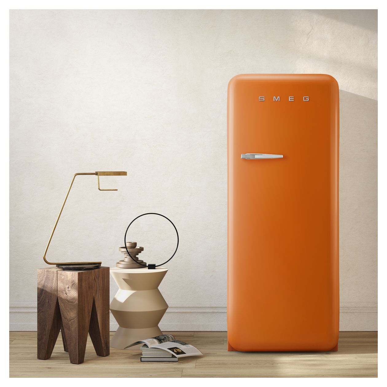 FAB28ROR6 270 l / 244 l Kühlschrank freistehend EEK: C 104 kWh Jahr  (Orange) 