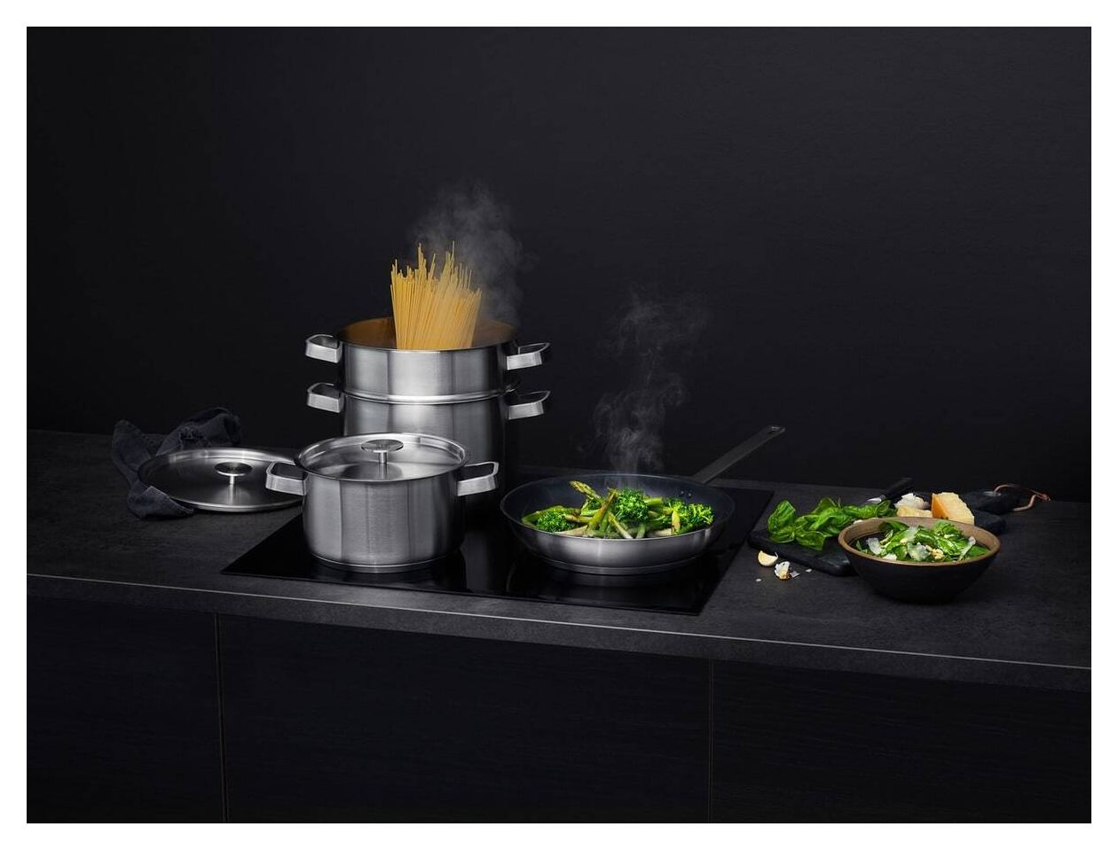 A4SS Kochgeschirr-Set aus Fettpfanne 28 cm + 2 Töpfen 20 cm und 24 cm + Edelstahlsieb 