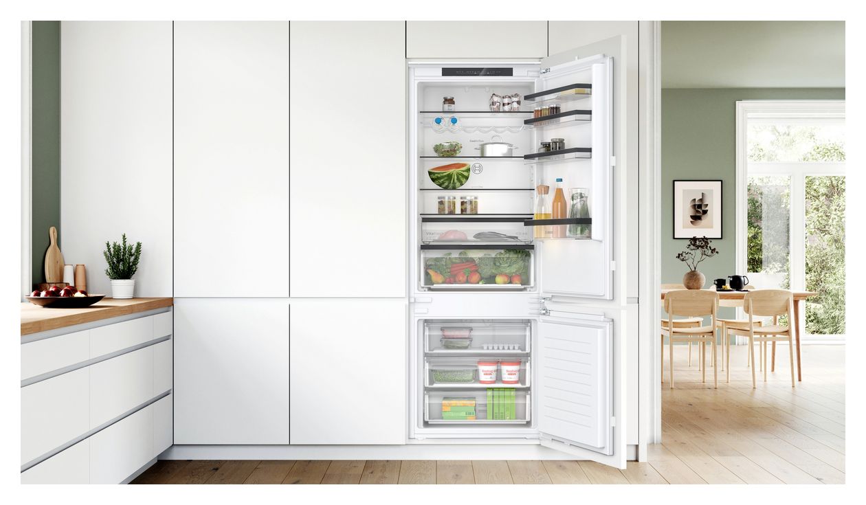 Serie 4 KBN96SFE0 285 l Kühlteil 98 l Gefrierteil 194 cm Einbau Kühl-/Gefrierkombination NoFrost 