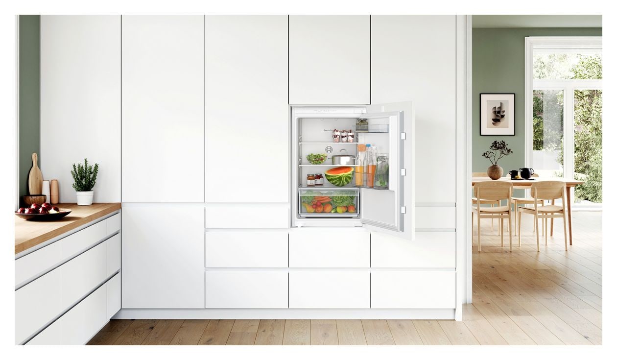 Serie 2 KIR21NSE0 Schlepptür 136 l 88 cm Einbaukühlschrank EEK: E 92 kWh Jahr 