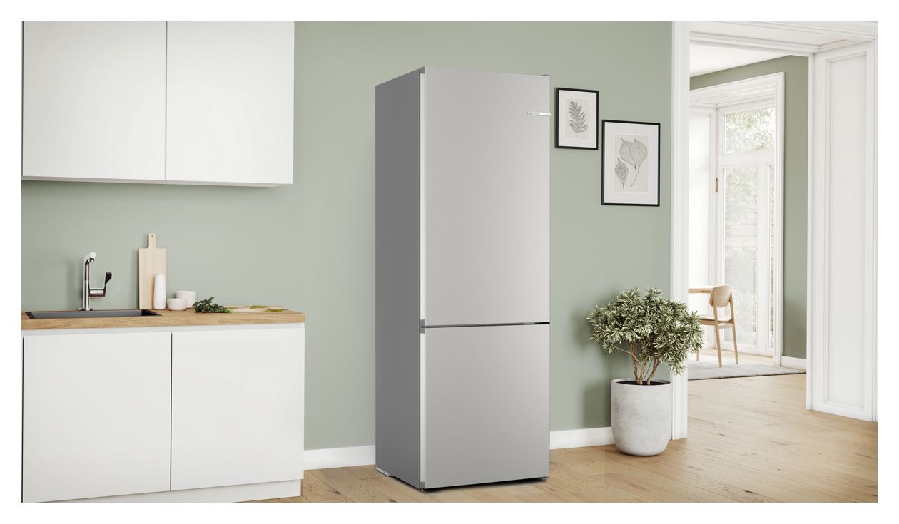 Serie 4 KGN49EICF 311 l / 129 l Kühl-Gefrierkombi freistehend NoFrost 178 kWh Jahr  (Edelstahl) 