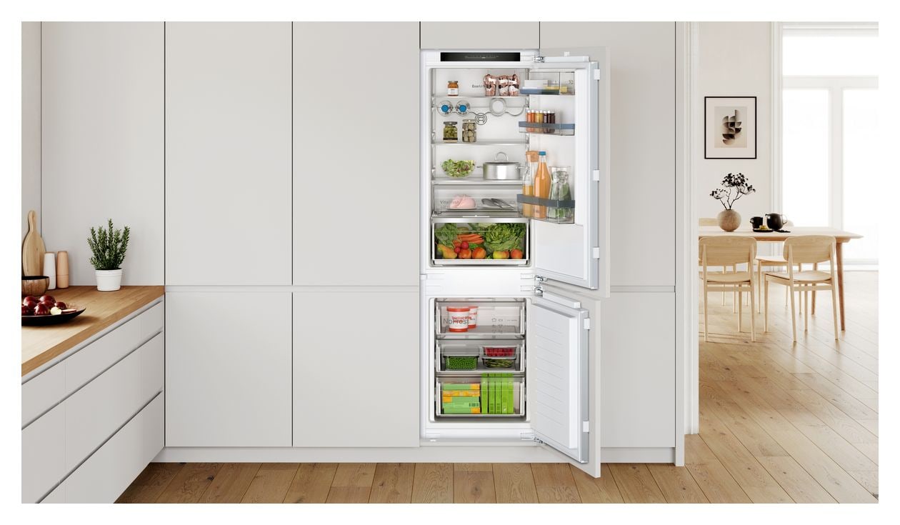 Serie 4 KIN86SFE0 184 l / 76 l Einbau Kühl-/Gefrierkombination 234 kWh NoFrost 