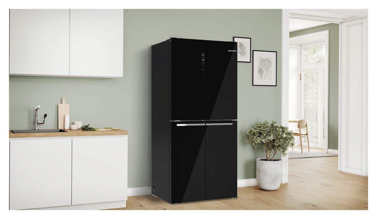 Serie 4 KMC85LBEA Side-by-Side Kühl-/ Gefrierkombination 324 l / 223 l 322 kWh NoFrost 1895 mm x 855 mm  (Schwarz) 