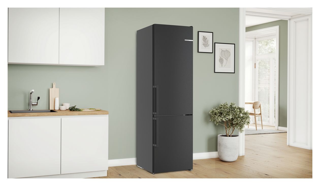 Serie 4 MKK69GNXAO (KGN39VXAU + KSZGGM00) 260 l / 103 l Kühl-Gefrierkombi freistehend NoFrost 104 kWh Jahr (Schwarz, Gebürsteter Stahl) 