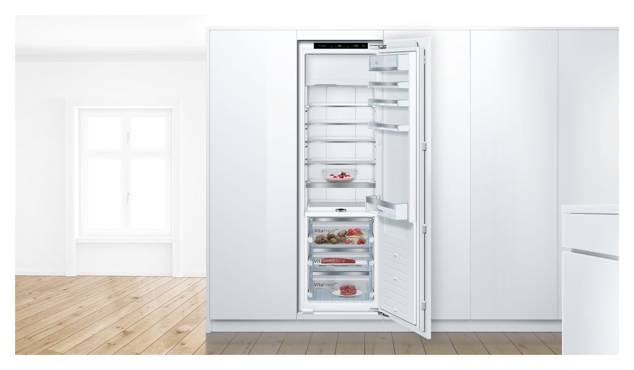 Serie 8 KIF82PFE0 254 l 177,5 cm Einbaukühlschrank EEK: E 184 kWh Jahr 