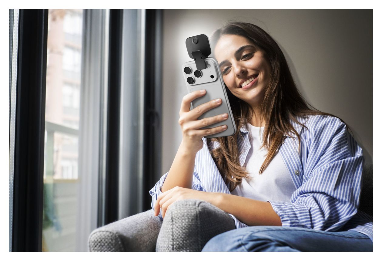 SELFIE LIGHT CLIP Kompaktes LED-Licht mit universellem Clip, ideal für Selfies, Videos und Anrufe. Schnell befestigt, USB-C-aufladbar, sofort einsatzbereit. 