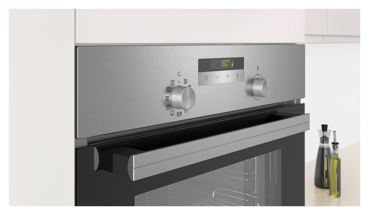 CF6M77050 Einbaubackofen normal AutoClean 
