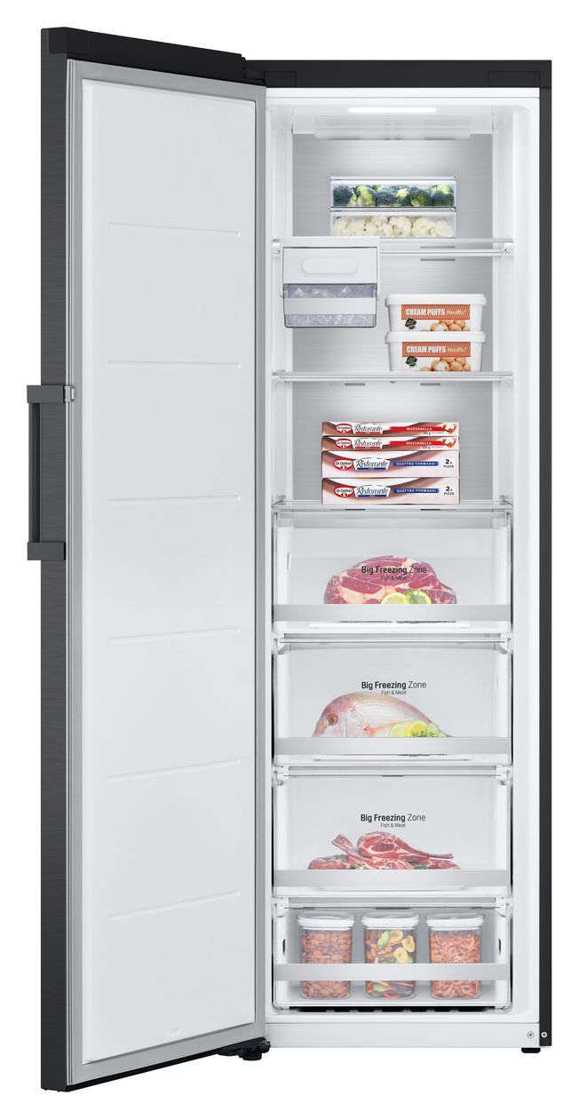 GFM61MCCSF 324 l / Kühlschrank freistehend EEK: D 211 kWh Jahr NoFrost  (Schwarz) 
