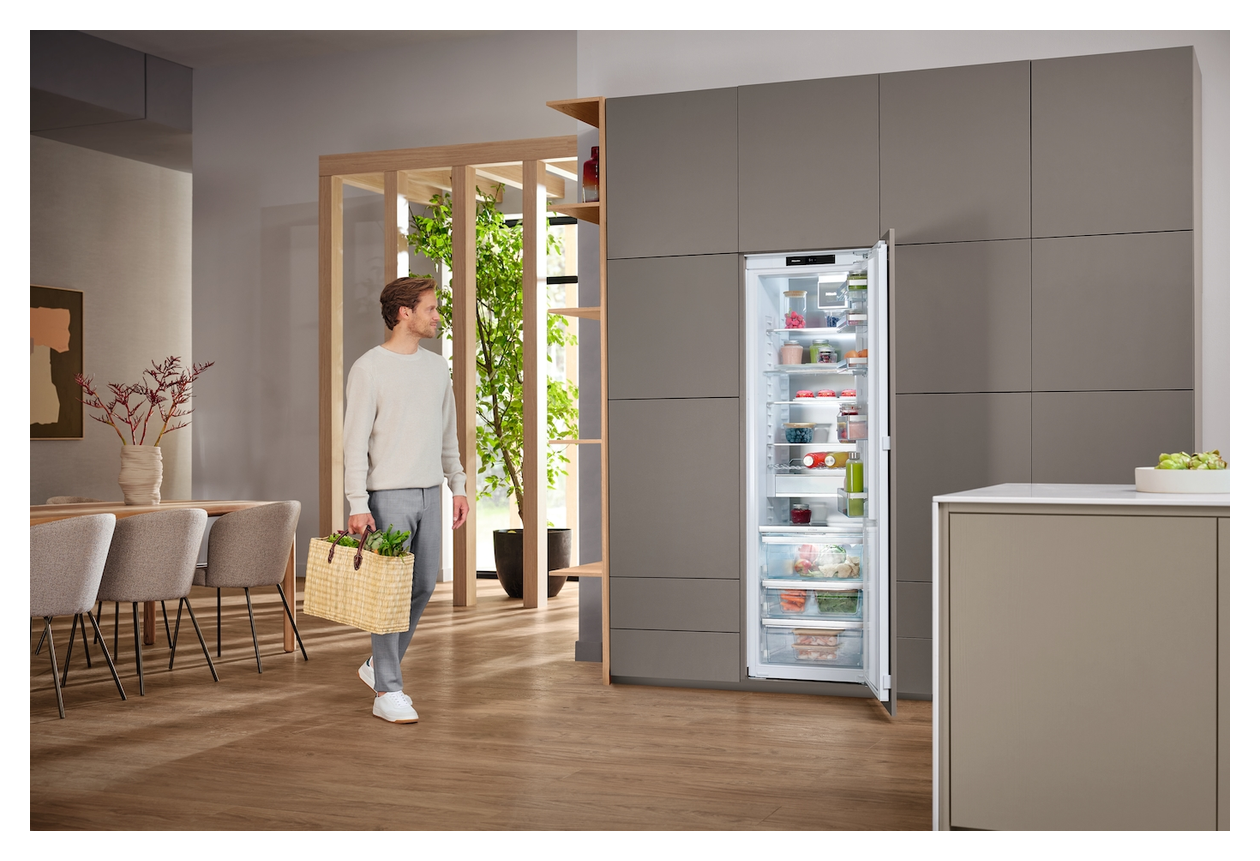 K7797CR 296 l Einbaukühlschrank EEK: C 100 kWh Jahr 
