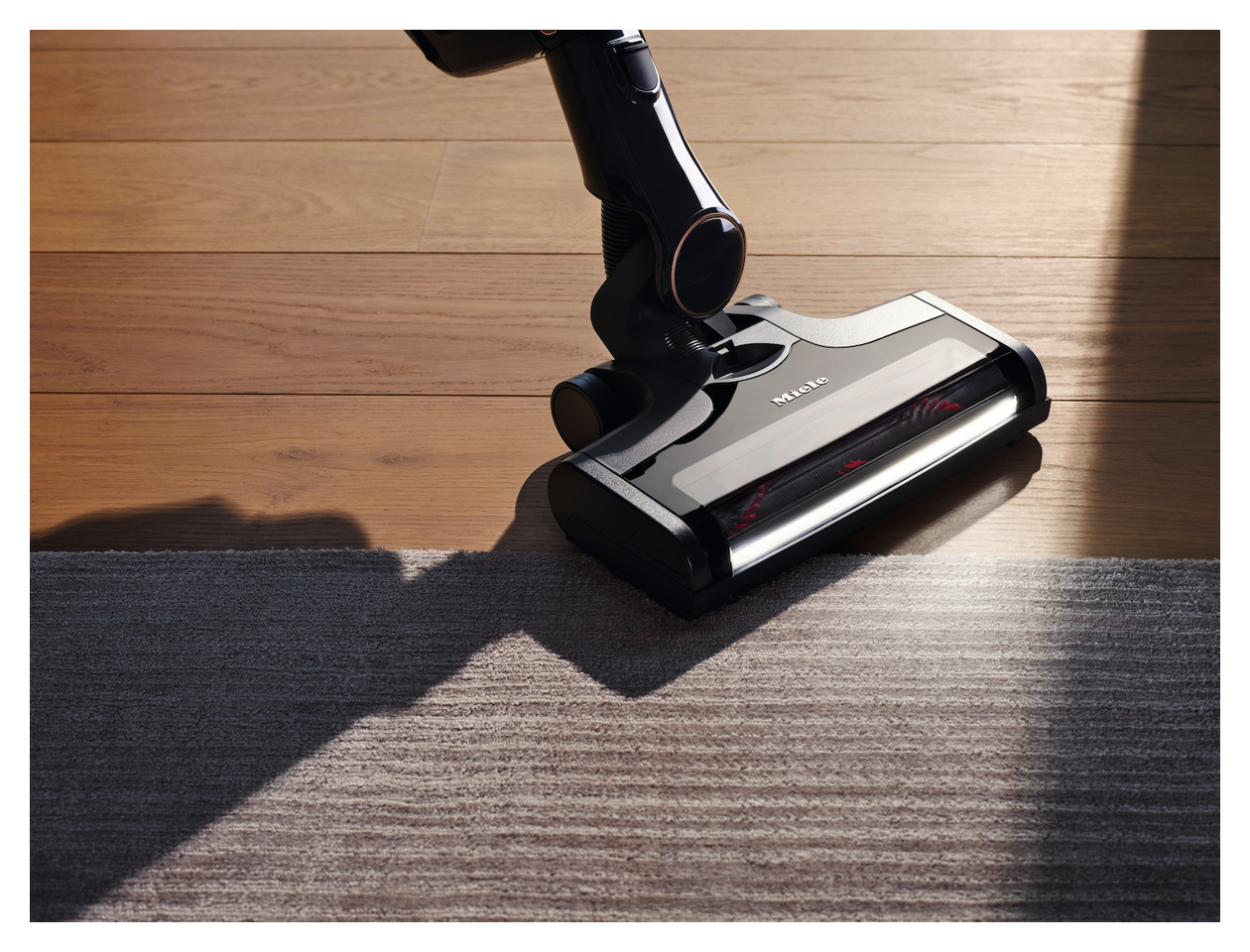 Triflex HX2 Extra Handstaubsauger Beutellos bis 60 min Laufzeit 25,2 V HEPA  (Schwarz) 